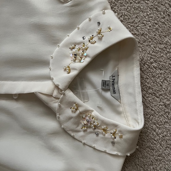 J Peterman cream silk blouse - perfect for the holidaya - Picture 2 of 6
